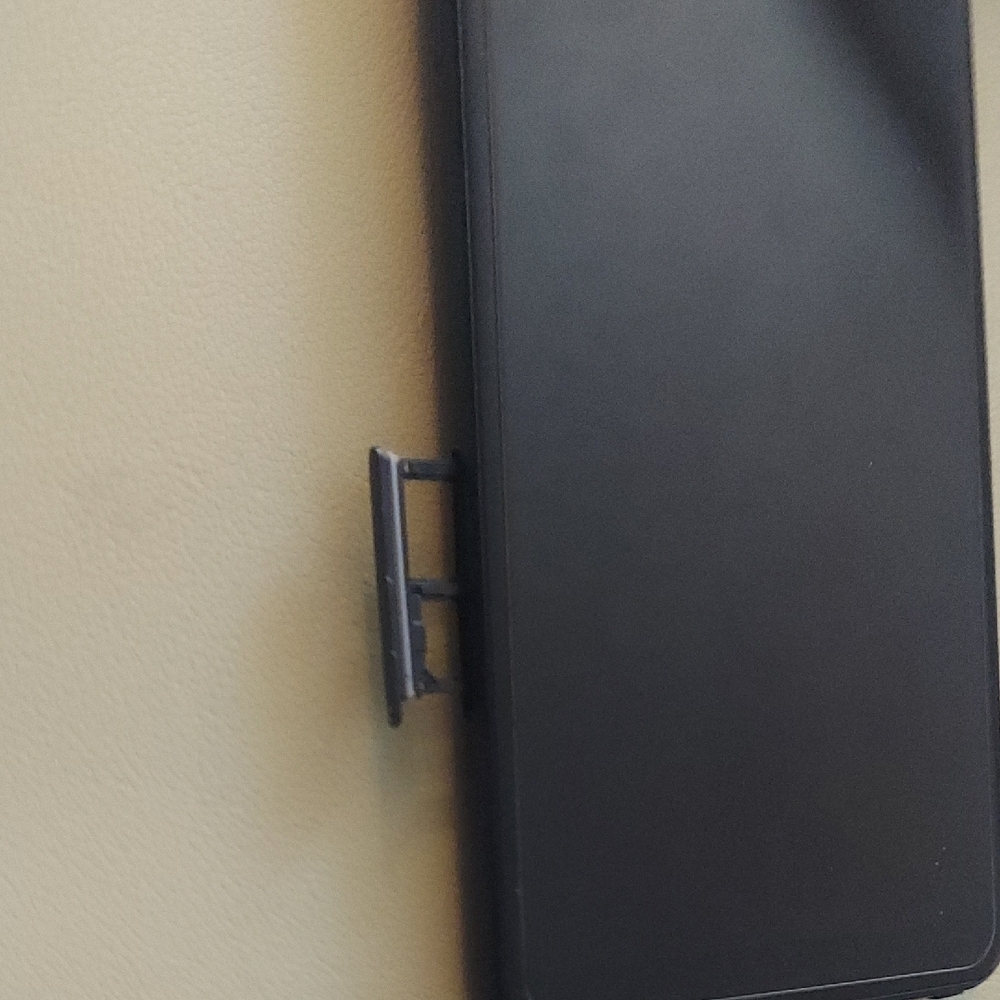 LG Smartphone - Black - Picture 8 of 8